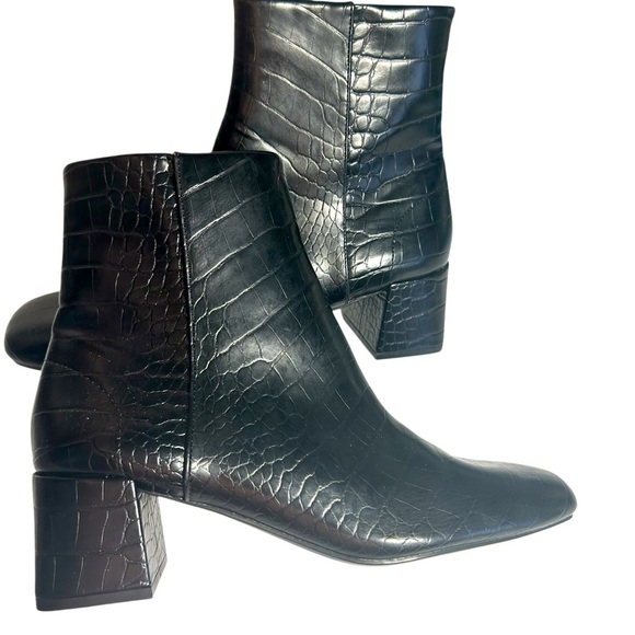 Pull & Bear Collection Faux Leather Croc Embossed Heeled Booties Sz 37 - Picture 1 of 16